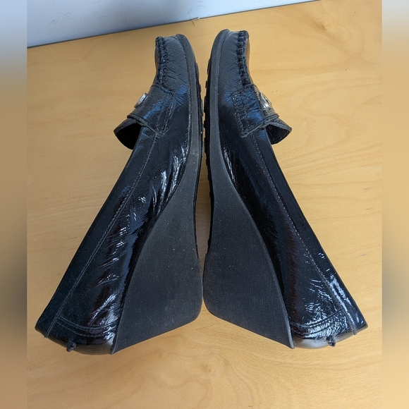 GEOX Wedge Glossy Leather Slip On Women Shoes Size 39.5 = 9.5 US Silver Buckle - Picture 7 of 10